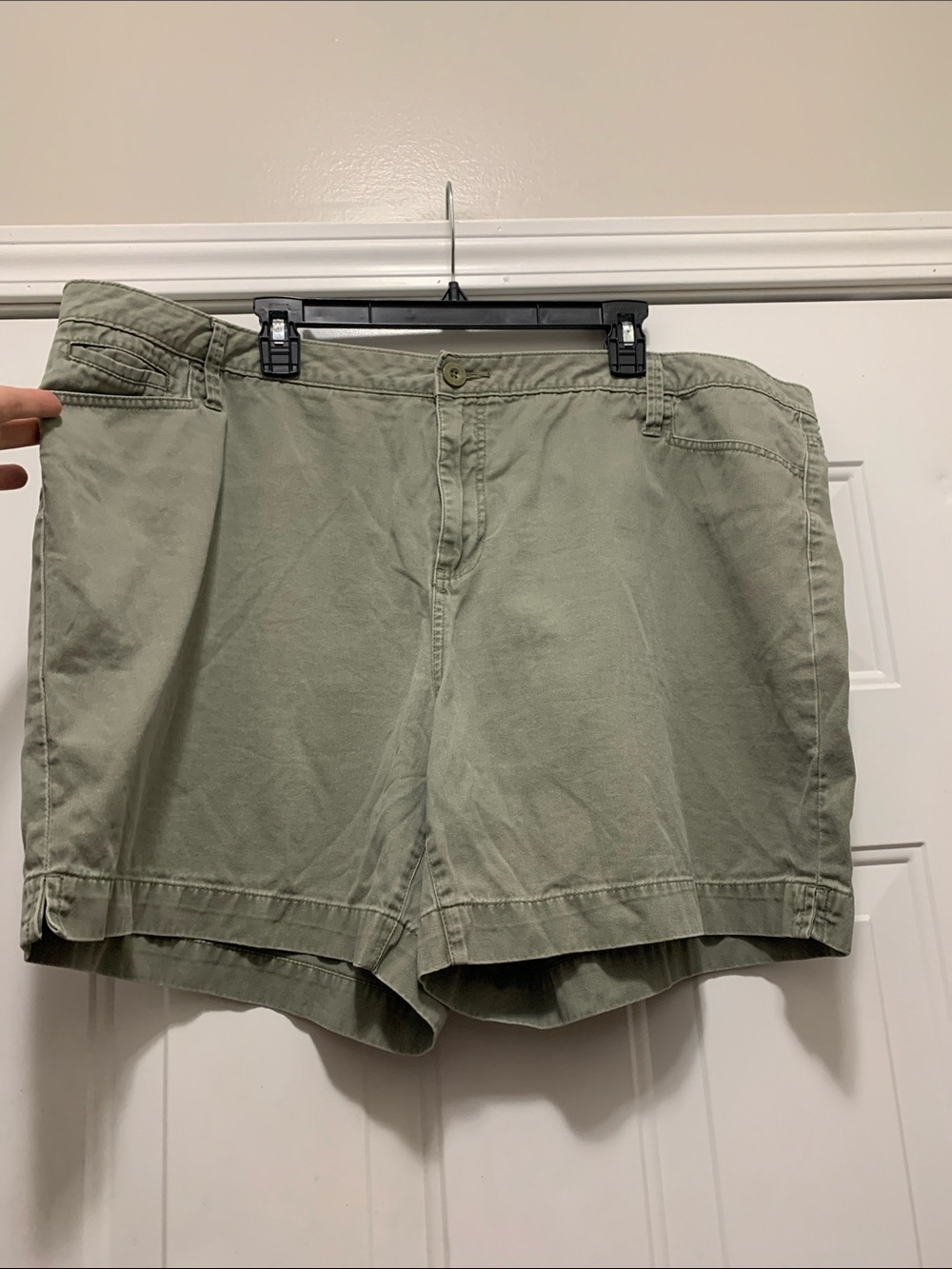 4/$10 Faded Glory 100% Cotton Army Green Shorts Size 22W